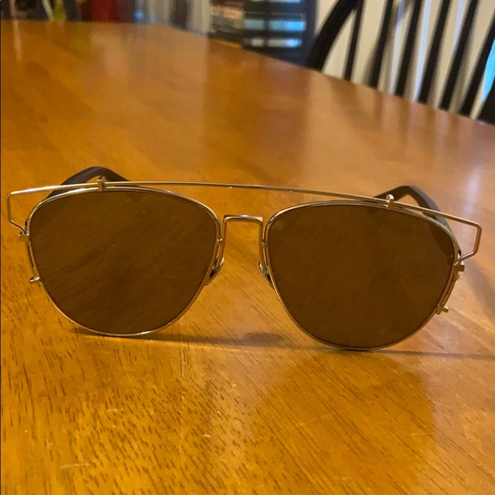 Dior Technologic